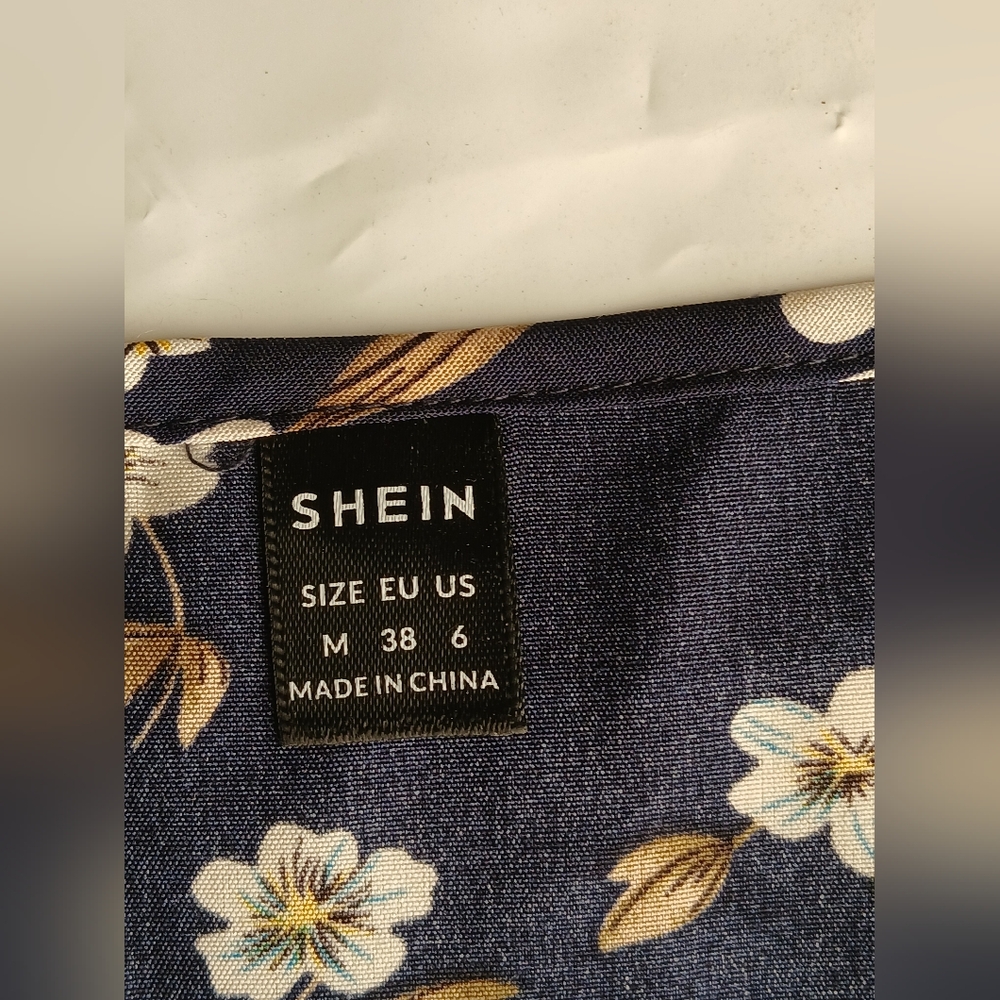 SHEIN DRESS - Picture 3 of 6